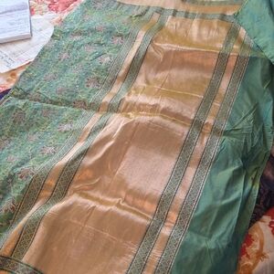 Green and Gold Patterned Silk Scarf